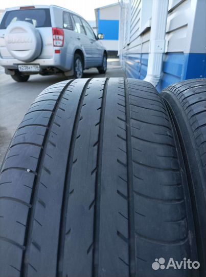 Yokohama dB Decibel E70 215/55 R17