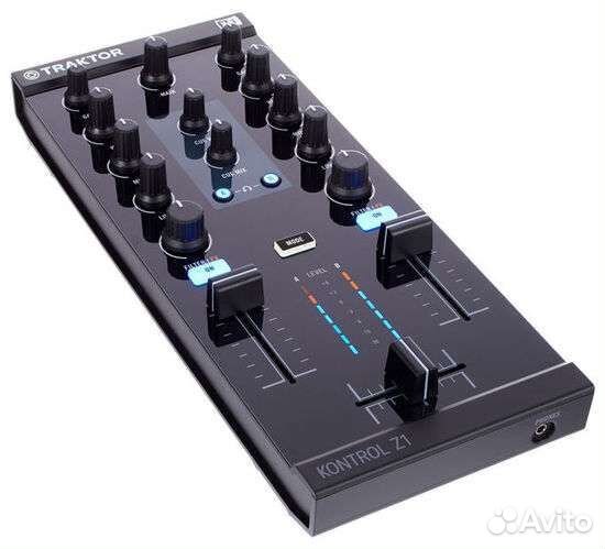 DJ-контроллер NI Traktor Kontrol Z1