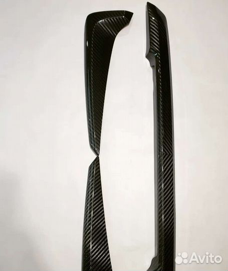 Декоративные накладки багажника карбон Lexus LX570