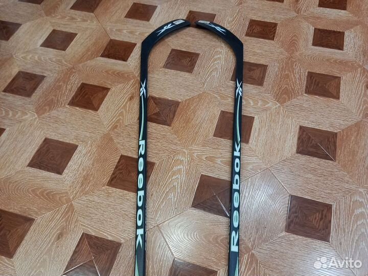 Клюшка хоккейная