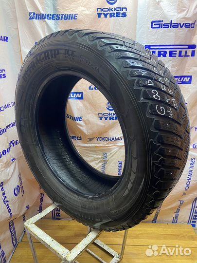 Goodyear EfficientGrip SUV 4x4 275/60 R20