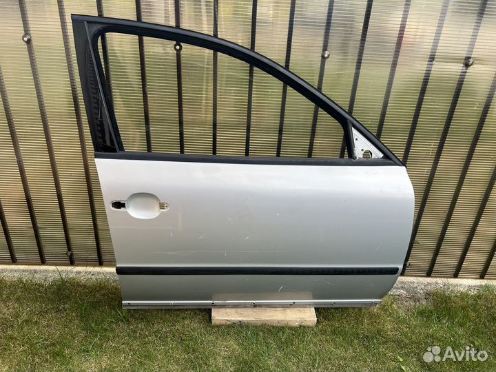 Дверь передняя правая Volkswagen Passat B5 1999г