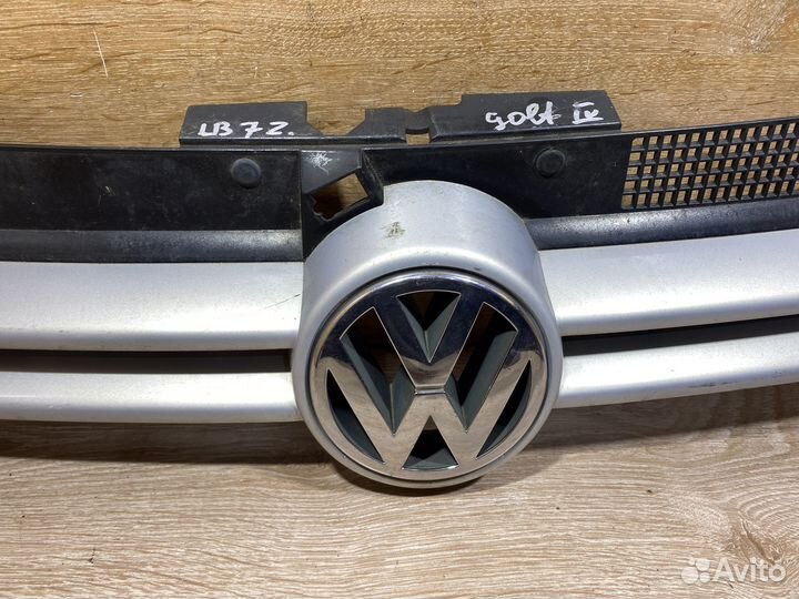 Решетка радиатора Volkswagen Golf 4 Арт. 130406