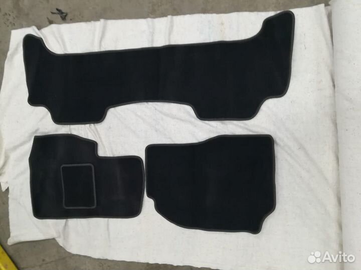 Коврики ворсистые на Ланд Крузер 100