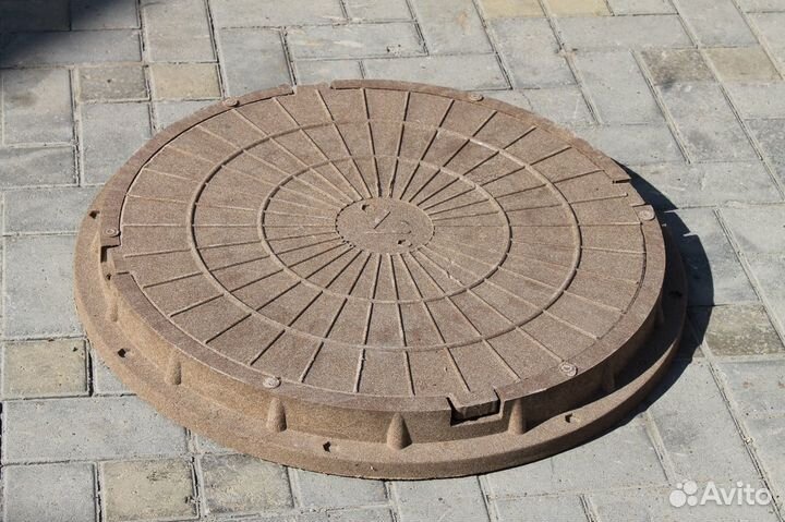 Люк полимерно-песчаный садовый легкий H50(Н90)