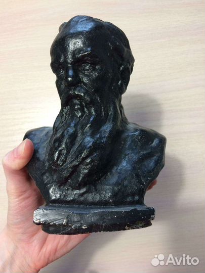 Бюст большой чугун