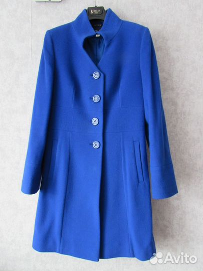 Пальто демисезонное женское 42-44 размера