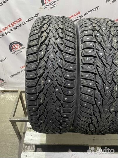 iLink Wintervorhut Stud III 215/60 R17 100T