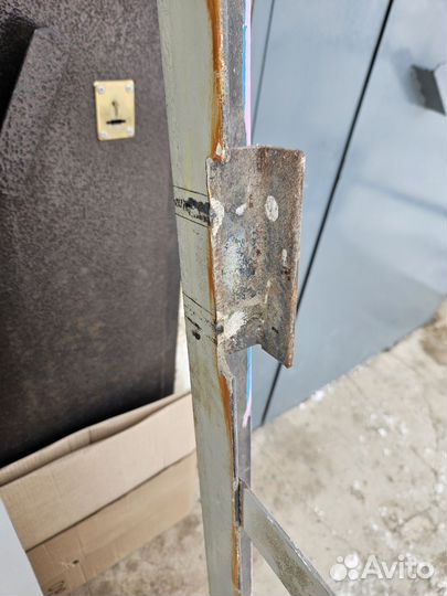 Входная дверь металлическая