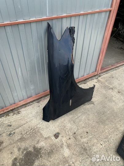 Крыло правое Lexus IS 250 05-12 гв