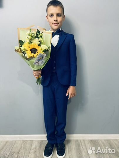 Костюм тройка на мальчика 122 128