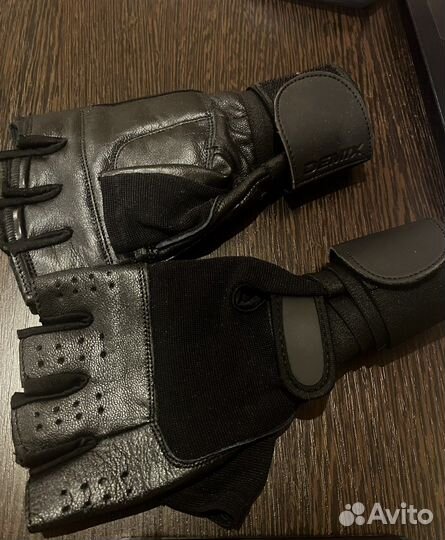 Перчатки для фитнеса