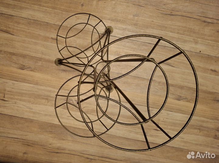 Подставка под цветы