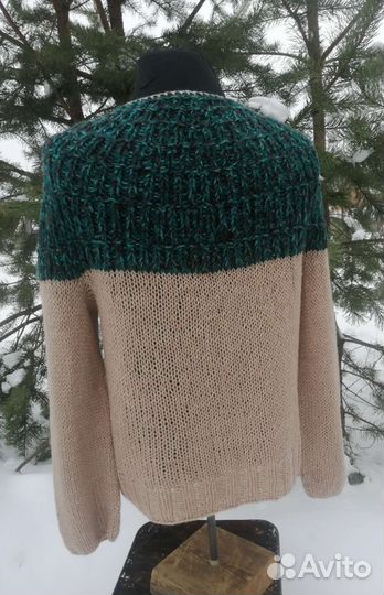 Свитер женский