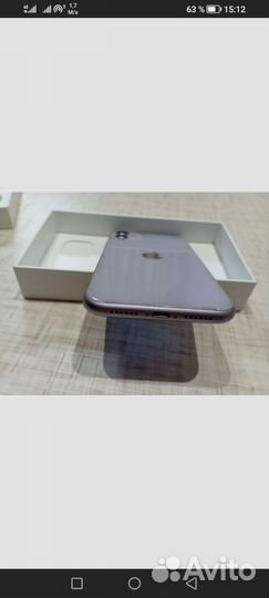 Телефон iPhone 11