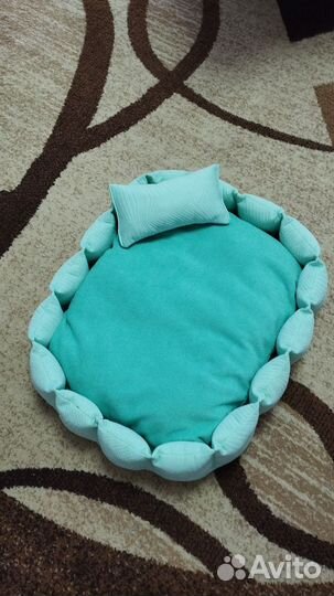 Лежанка для собак и кошек