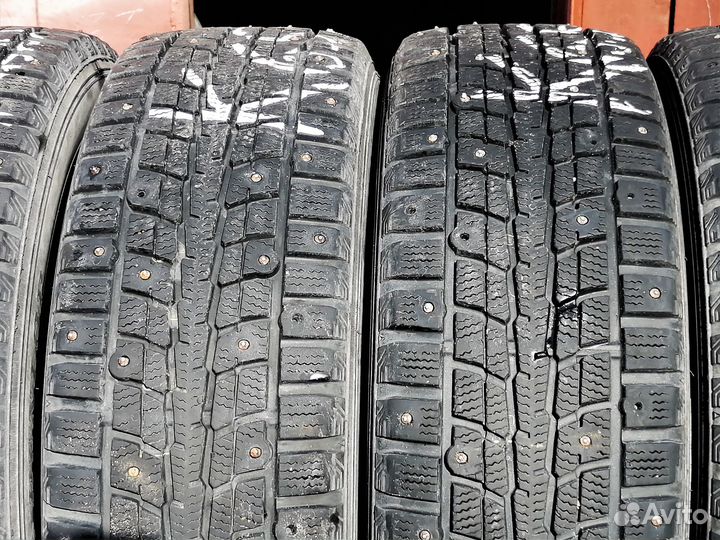 Dunlop SP Winter Ice 01 195/60 R15 88T