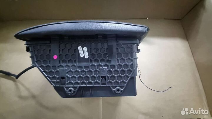 Подлокотник bmw x5 e70