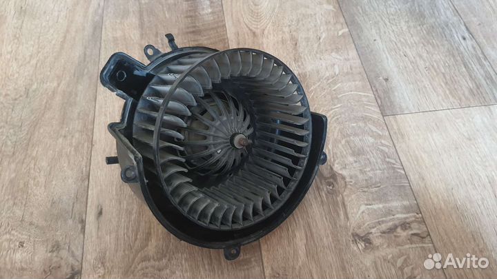 Вентилятор отопителя салона Opel OP18450062