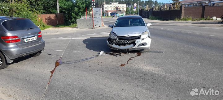 Opel Astra GTC 1.8 AT, 2008, битый, 167 000 км