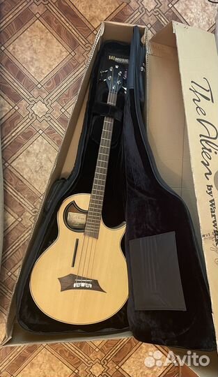 Warwick Alien 4 Электро-акустический бас с чехлом