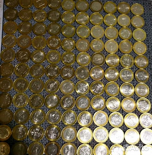 Монета 10 Бим