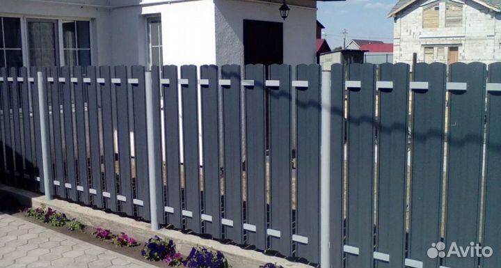 Забор из евроштакетника качественно быстро