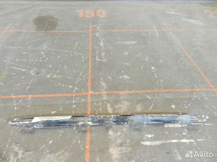 Накладка решетки радиатора - Mercedes-Benz Vito