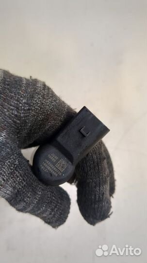 Форсунка топливная Renault Megane 3, 2010