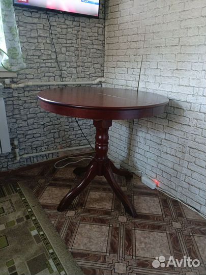 Стол из массива