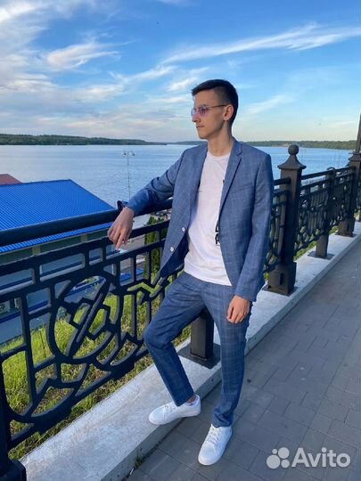 Костюм мужской