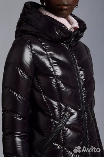 Пуховик moncler женский длинный