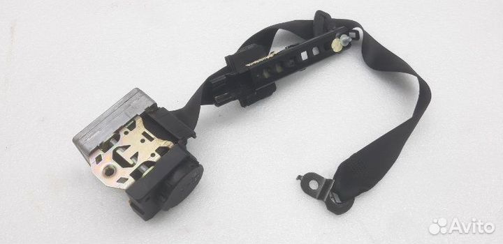Ремень безопасности передний левый Mercedes C W203