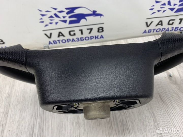 Рулевое колесо Volkswagen Transporter T5 AXE 2.5