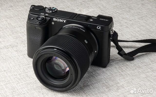 Sony A6300 + Sigma 30mm объявление продам