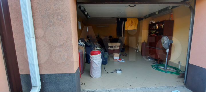 Дом 325 м² на участке 6 сот.