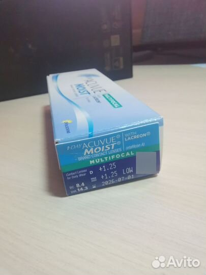 Acuvue Moist Multifocal 1-Day;21 линза; 8,4; +1,25