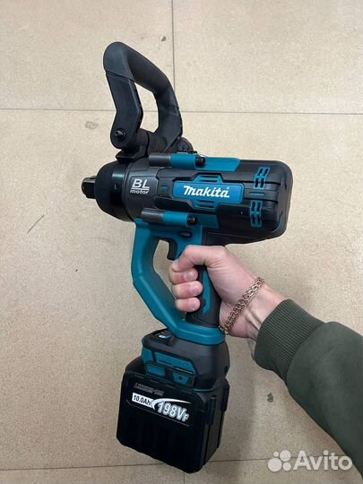 Грузовой гайковерт Makita 3000 Нм