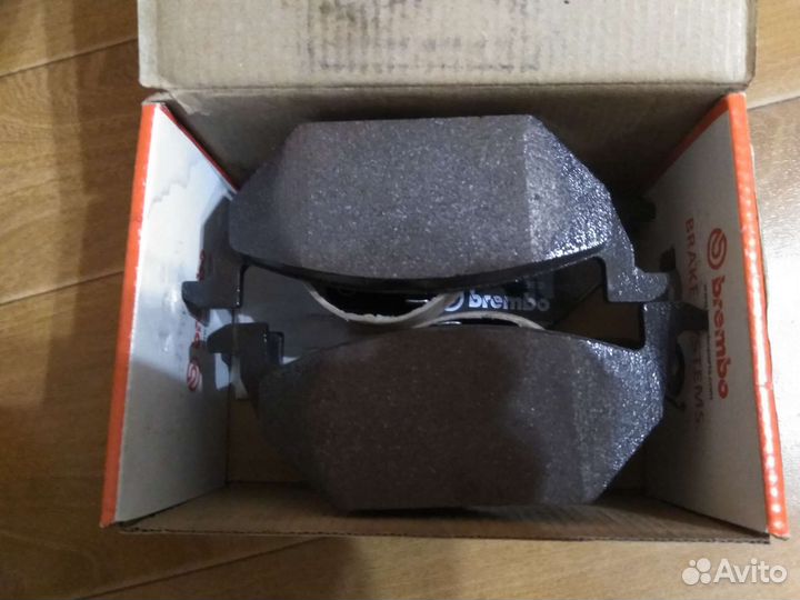 Тормозные колодки Brembo p85041