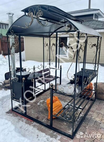 Беседка с мангалом