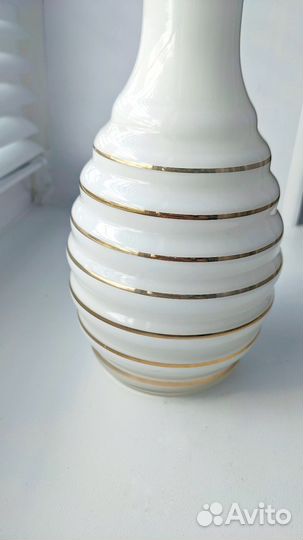 Ваза молочное стекло СССР