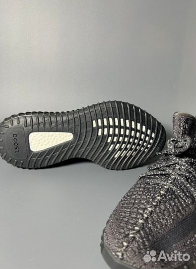 Кроссовки Yeezy Boost 350 V2 Black 41-49