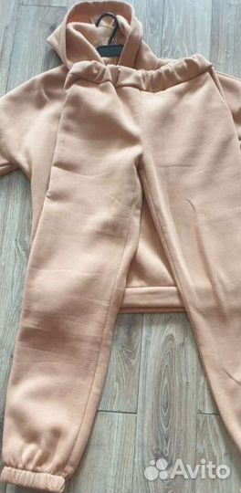 Спортивный костюм женский 42