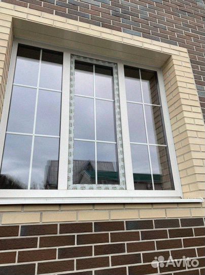 Окно трехстворчатое поворотное