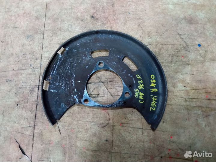 Кожух тормозного диска правый Опель Астра J