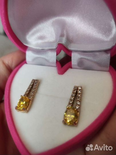 Золотые серьги