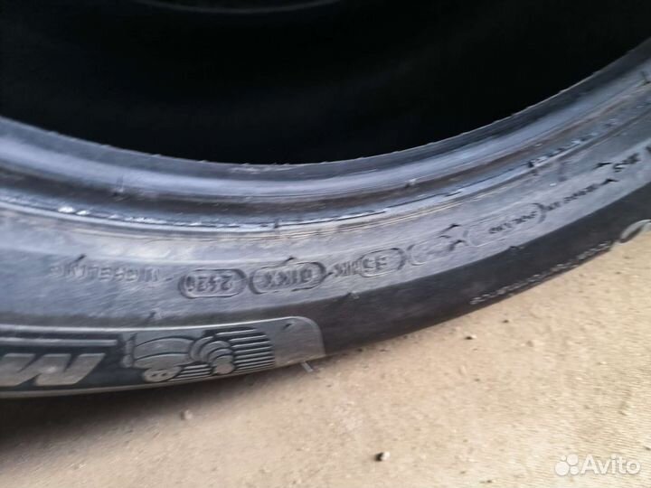 Michelin X-Ice North 4 SUV 255/55 R19 111T