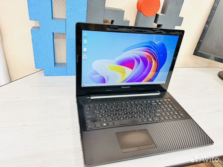 Мощный ноутбук 4 ядра 4 гига ssd