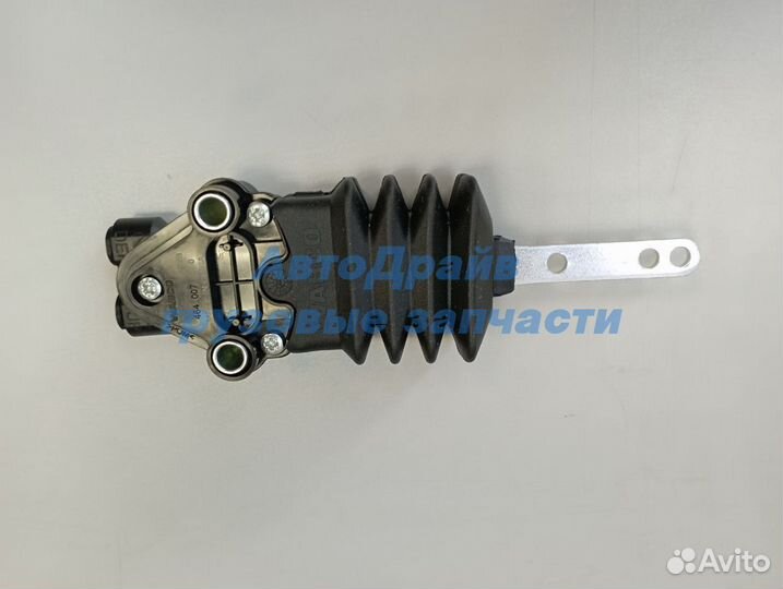 Кран уровня пола кабины Рено Премиум Магнум Керакс