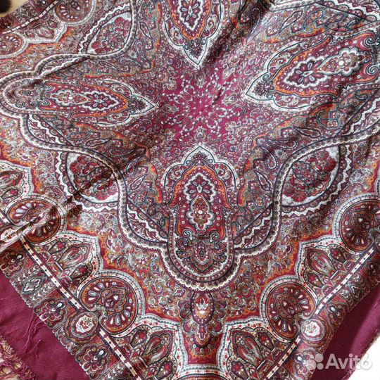 Павловопосадский шерстяной платок